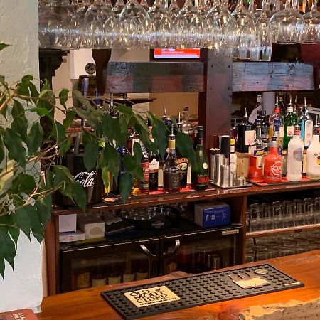 Churchills Inn & Rooms Bowness-on-Windermere Eksteriør billede